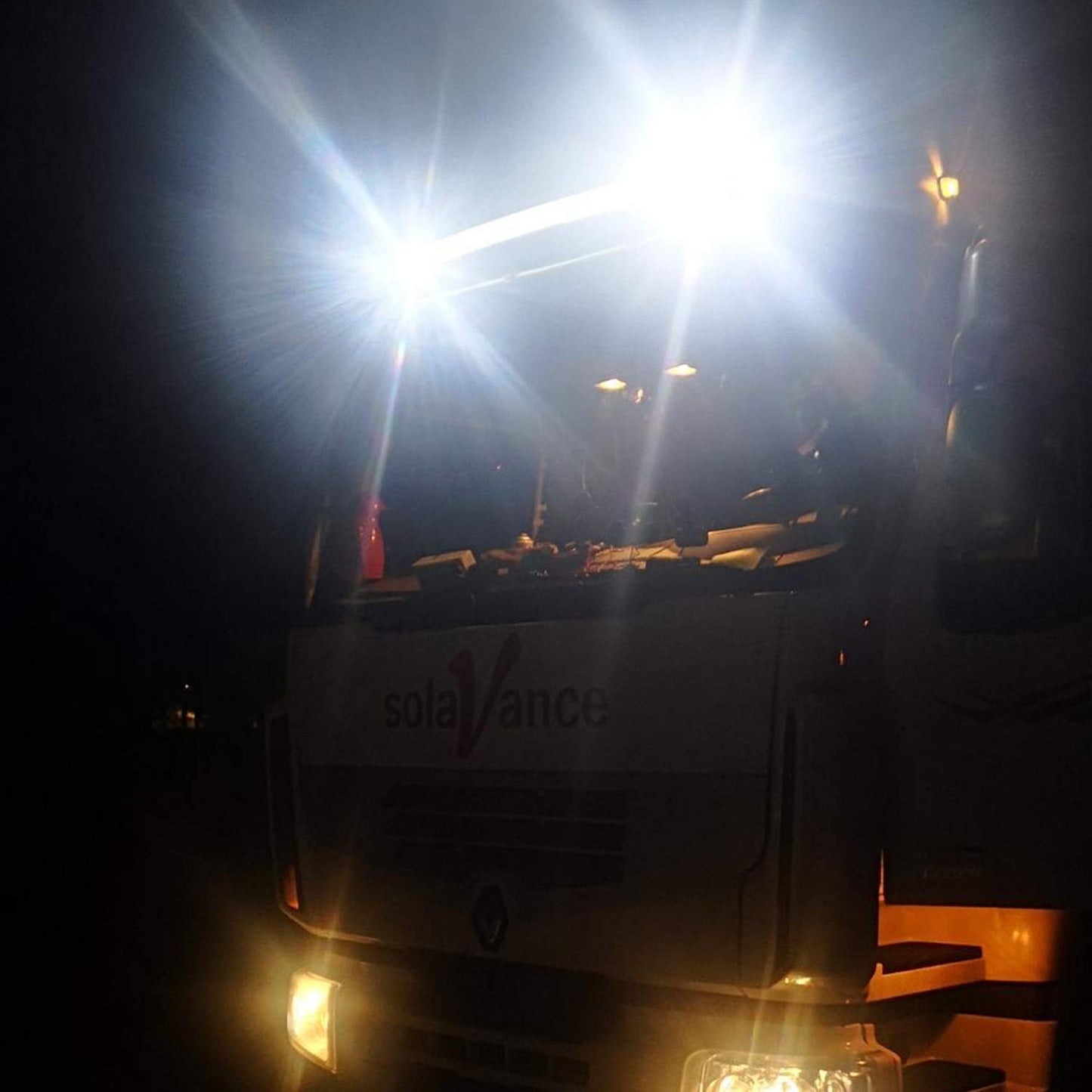 ELB AUXTINGS 22 Zoll 324W dreireihiger LED Arbeitslicht Bar Autoscheinwerfer Offroad Flutlicht Scheinwerfer 6000K imprägniern IP67 Arbeits-Licht 12V 24V