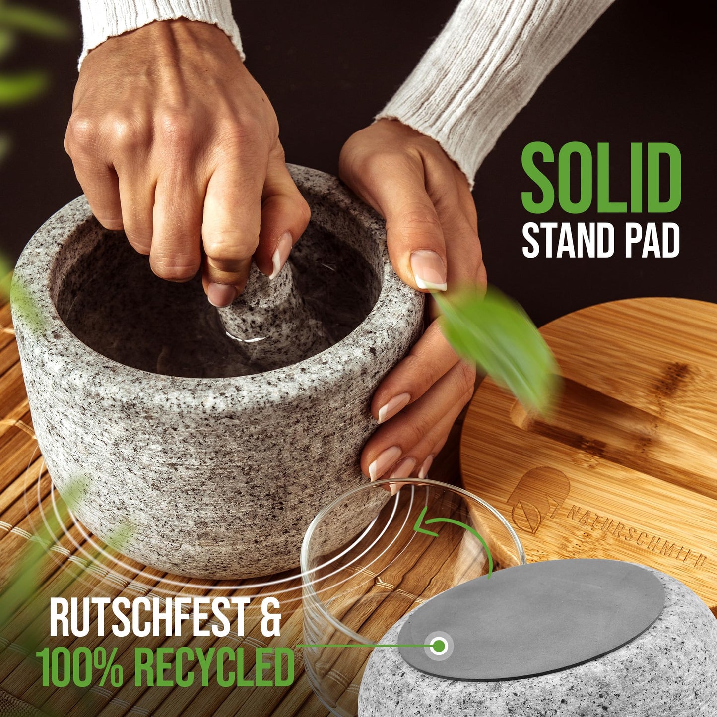 NATURSCHMIED Mörser mit Stößel & Deckel - AirProof 2.0 Verschluss + SolidStand Pad | 750 ml - Hellgrauer Premium Granit Mörser - Gewürze und Kräuter mörsern - ohne Abrieb
